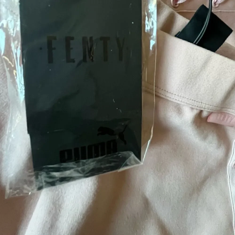 NWT- Fenty X Puma by Rihanna Laceup leggings - Picture 14 of 16